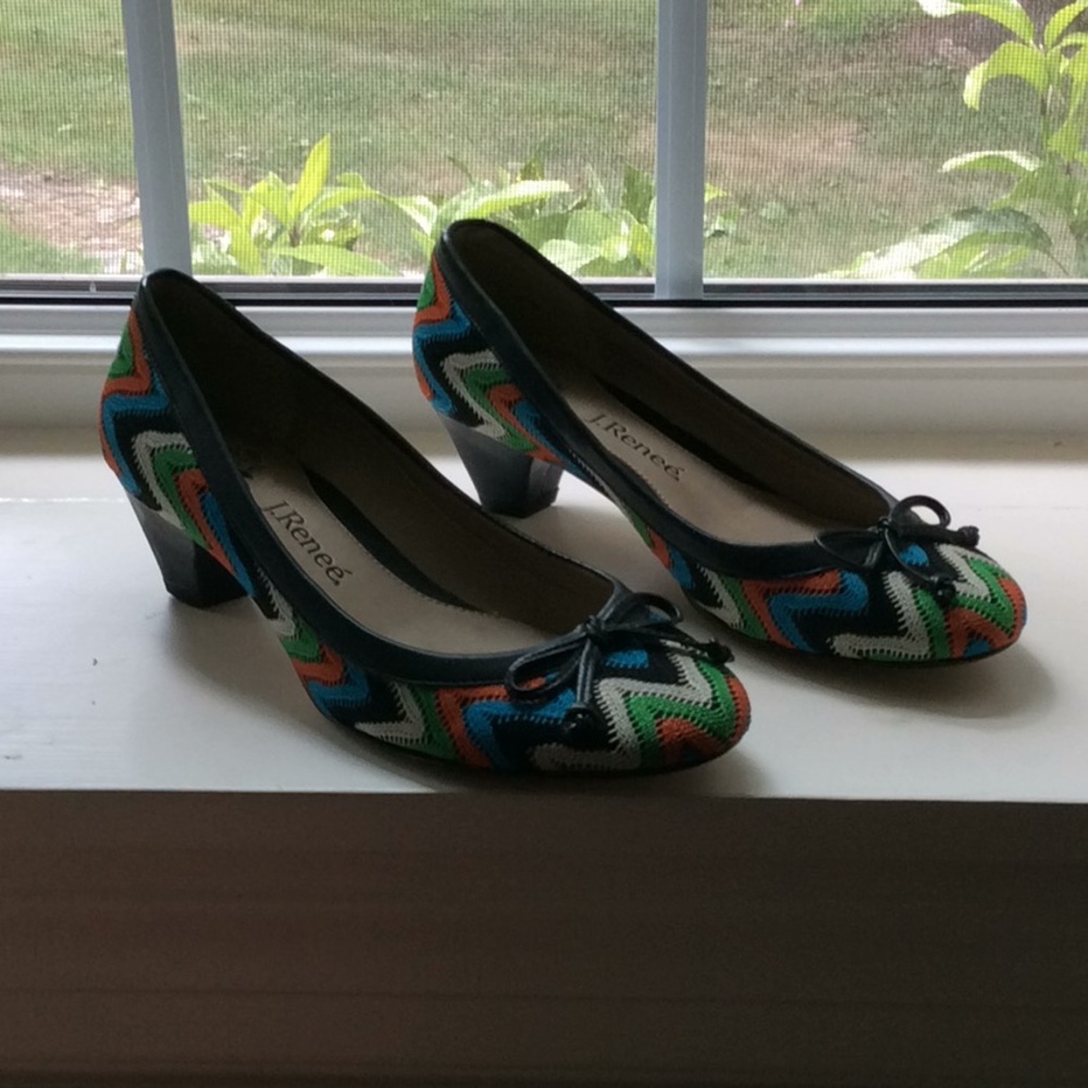 J. Renee Ardell Tribal Crochet Black Multi